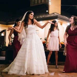 Vera Wang Wedding Dress & Veil